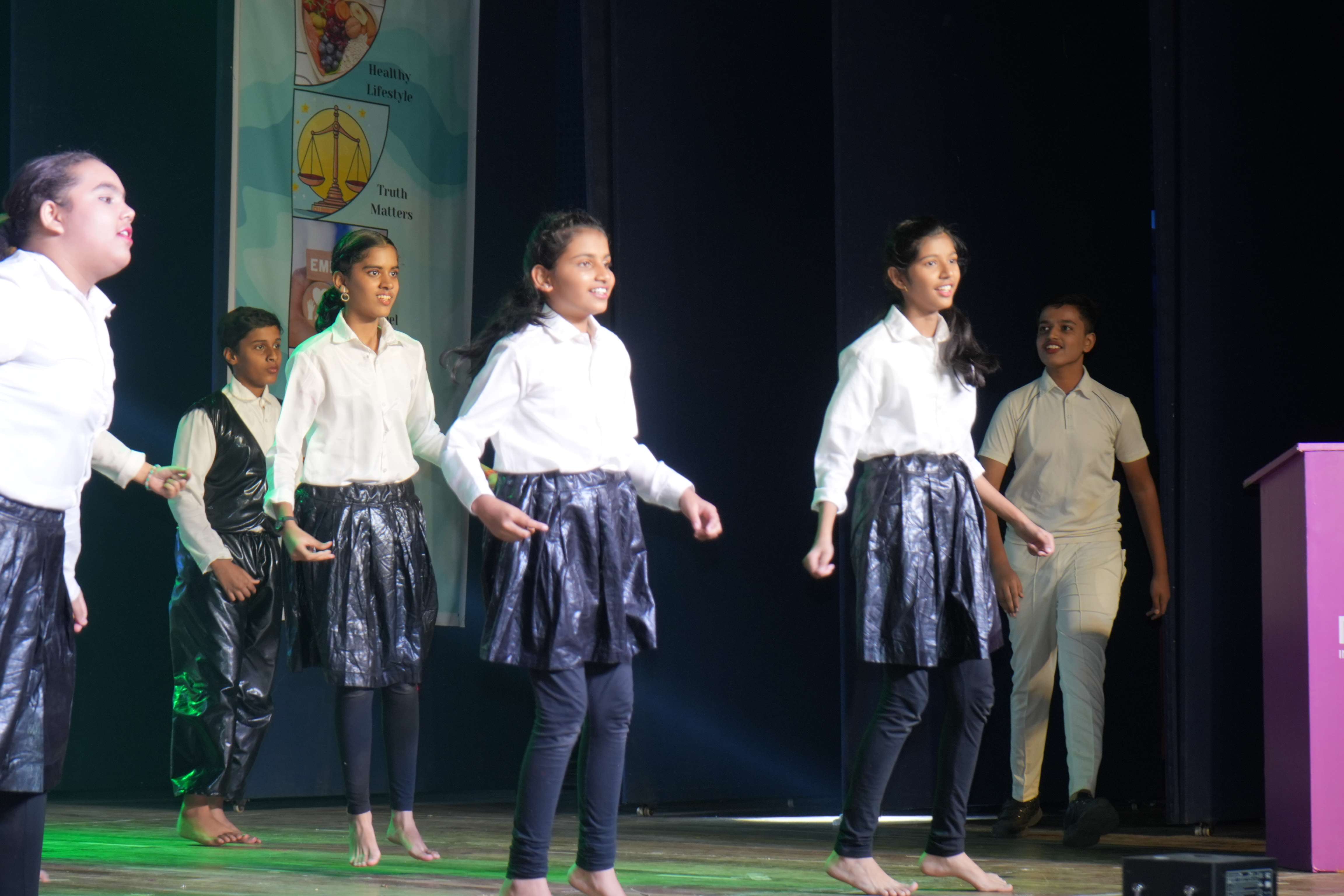 AvatarPIS Chinchwad VIII H + VIII J Girls