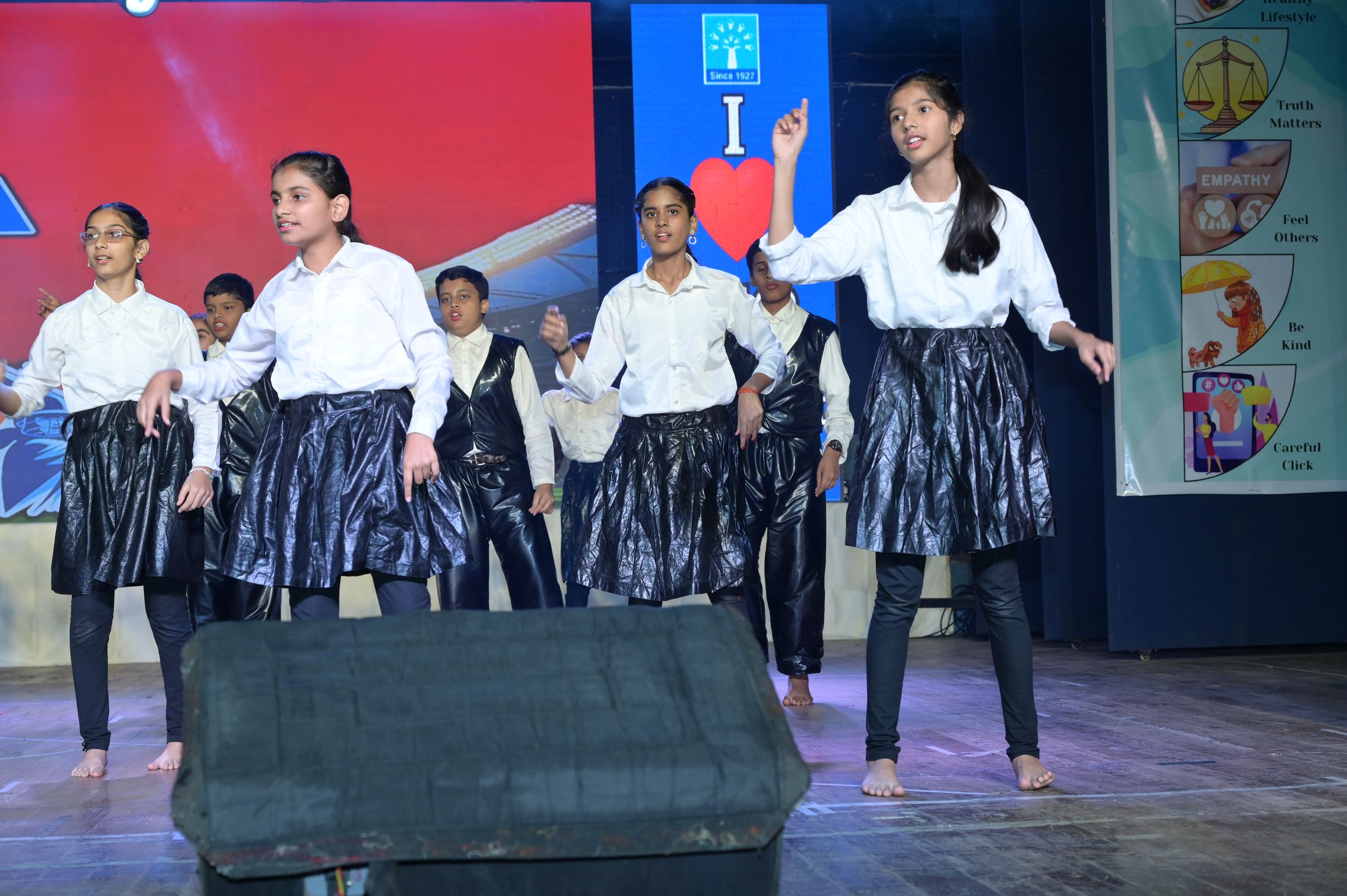 AvatarPIS Chinchwad VIII H + VIII J Girls